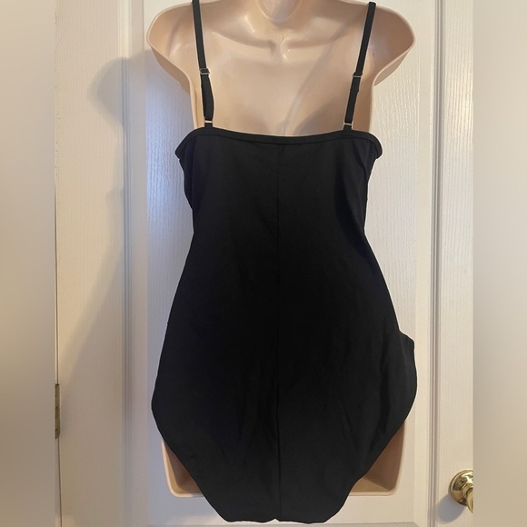 La Blanca Island Goddess Front Draped Tummy Control One Piece Swimsuit‎ 16 Beach - Picture 3 of 7